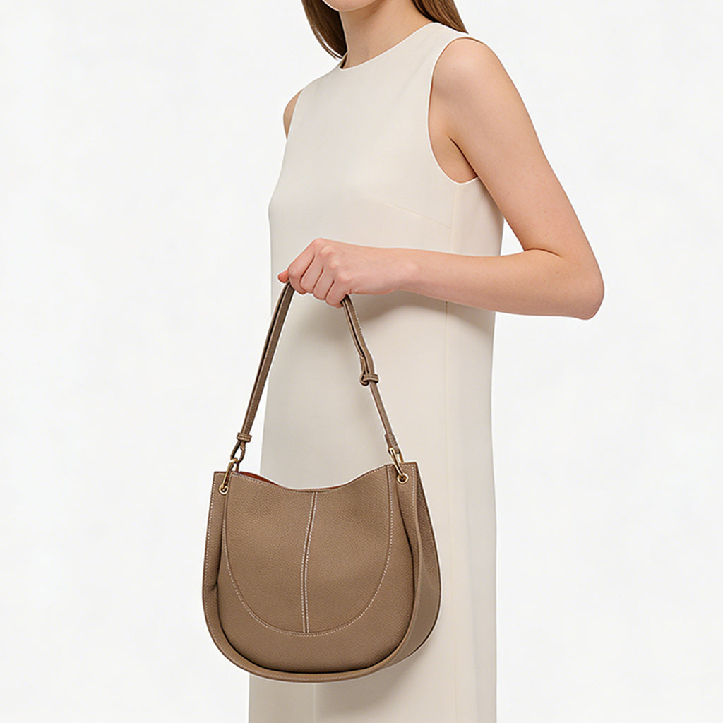 Single shoulder tote bag